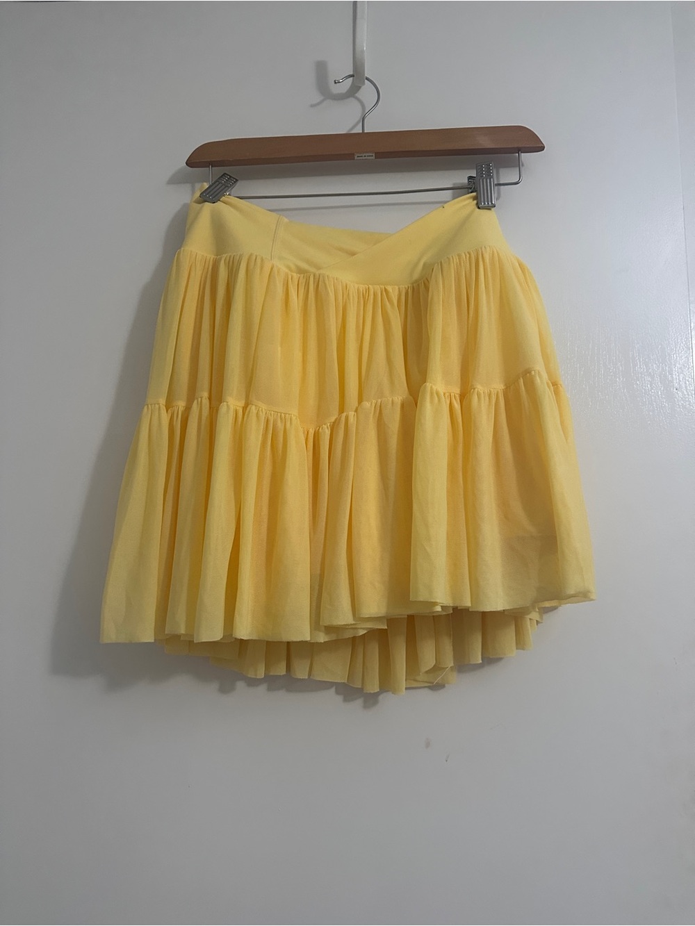 Blogilates Yellow Skirt | Size L | NWT 💛
